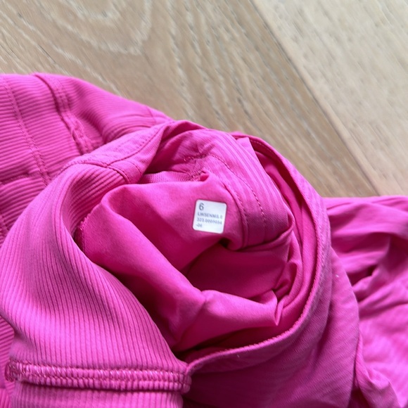 Lululemon Dance Studio Mid-Rise Jogger In Sonic Pink size 6 - Picture 3 of 4